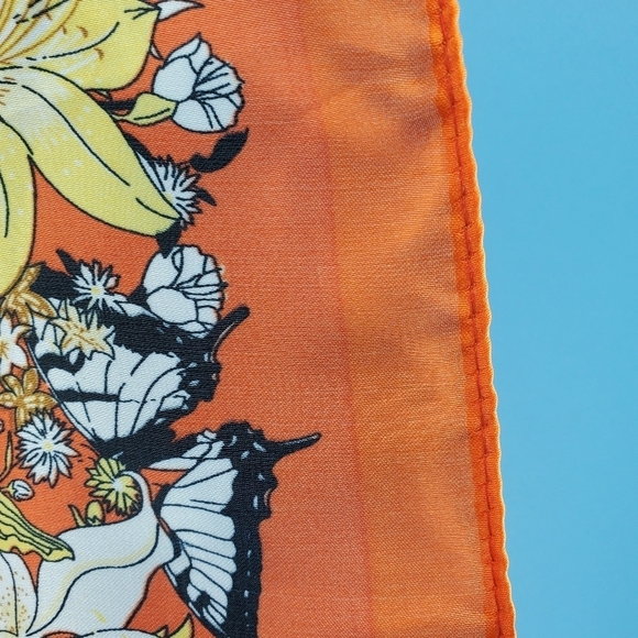 NoraCora orange and ivory silk scarf - Picture 5 of 9
